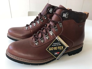 clarks mens walking boots