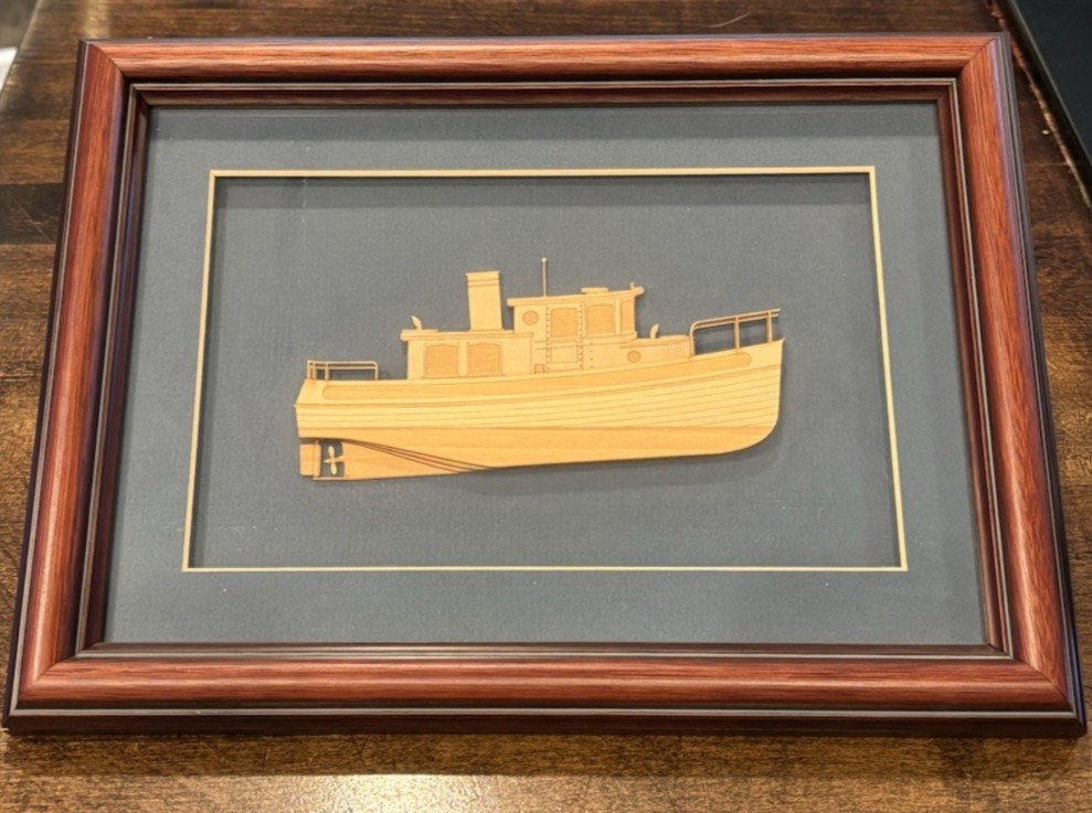 Arte de pared nórdico remolcador de 26’ enmarcado/enmarañado en madera de venta inmobiliaria - Impresionante