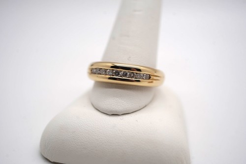 14k Yellow Gold Diamond Band Ring. Size 13. 9 Round Diamonds. 0.54/carats