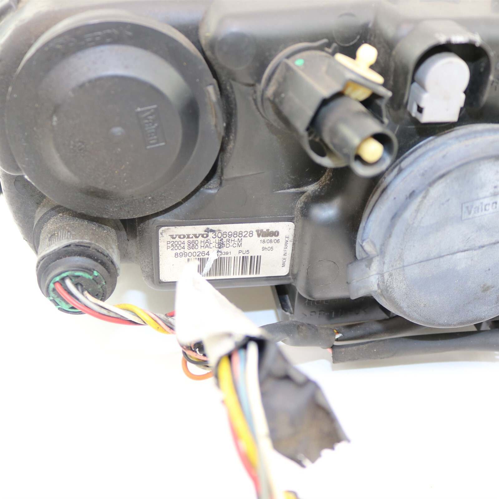 Volvo S60 Headlight Assembly Right Side Passenger OEM 30698828 for sale