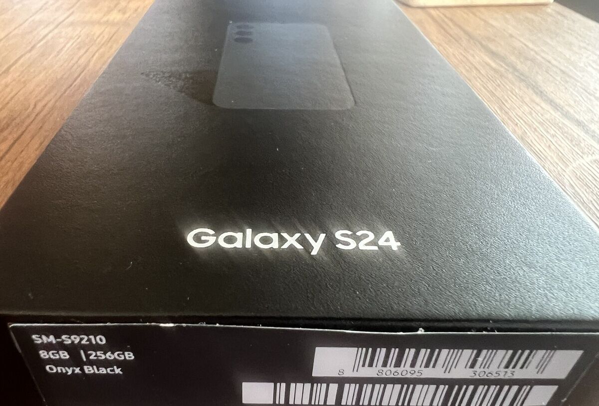 Samsung Galaxy S24 256GB 8GB RAM 5G UNLOCKED Onyx Black SM Samsung Galaxy S24 256GB 8GB RAM 5G UNLOCKED Onyx Black SM