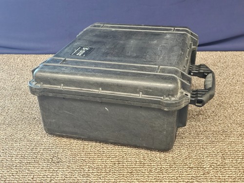 Pelican 1550 Hard Case Transit Storage Container Camera Gun Vented Plastic - Picture 7 of 17