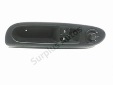 COMMANDE LEVE-VITRE AVANT GAUCHE 8200060045 RENAULT CLIO 2 phase 2 / NE 237562