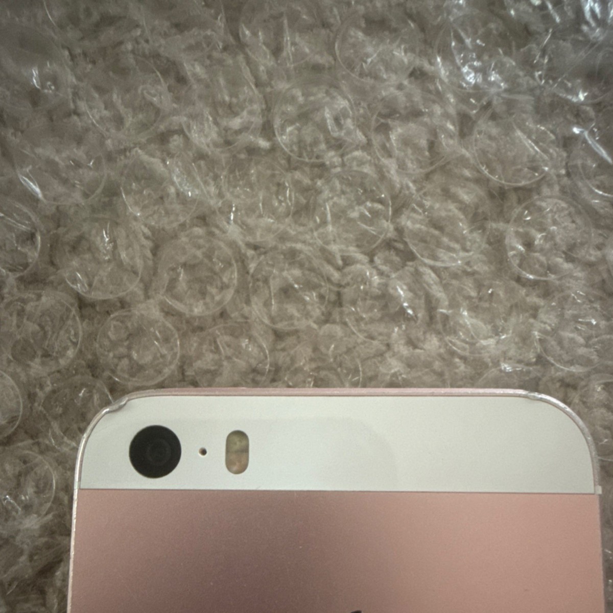 Apple iPhone SE Rose Gold 12MP Camera Lightning Bluetooth Wi-Fi