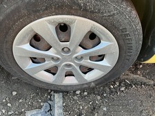 Used Wheel fits: 2016 Kia Rio Canada market 15x5-1/2 steel black Grade A