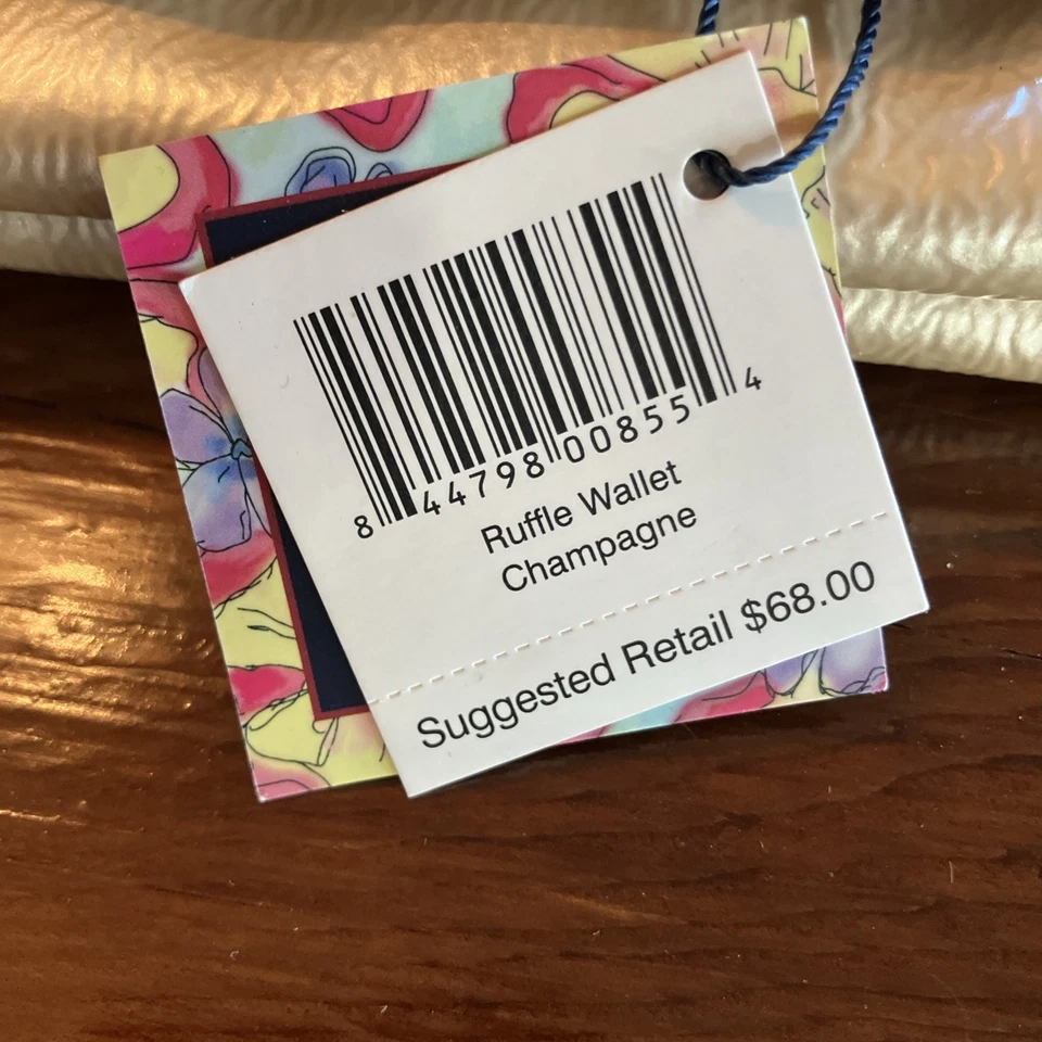 Cartera BAEKGAARD Cuero Genuino con Volantes Color Champagne Foto 2 de 4