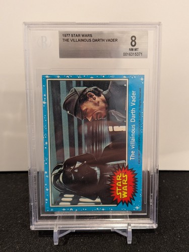 1977 Topps Star Wars #7 The villainous Darth Vader — BGS 8