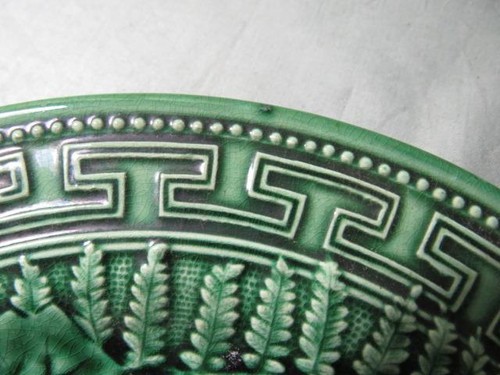 2 Antique Thomas Till Green Majolica Vine Leaf Plates 9¼" - Picture 7 of 11