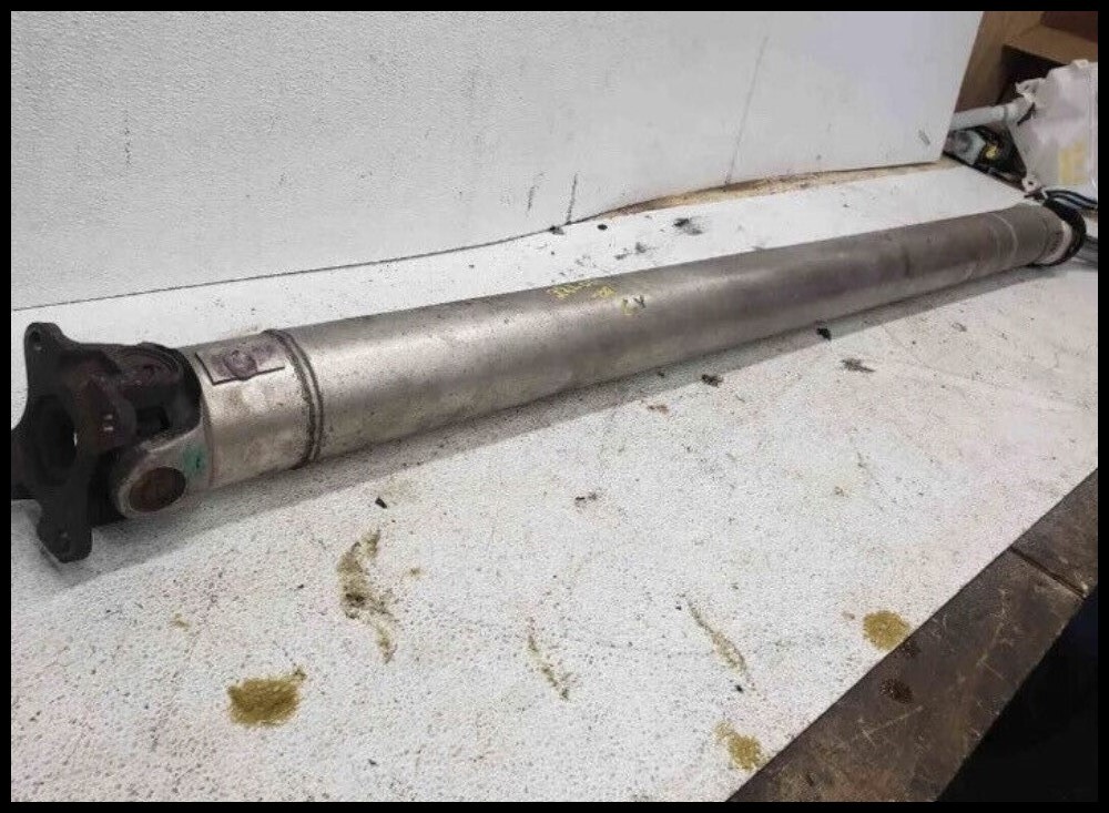 20032009 CROWN VICTORIA P71 Police Interceptor Rear Drive Shaft 114.7