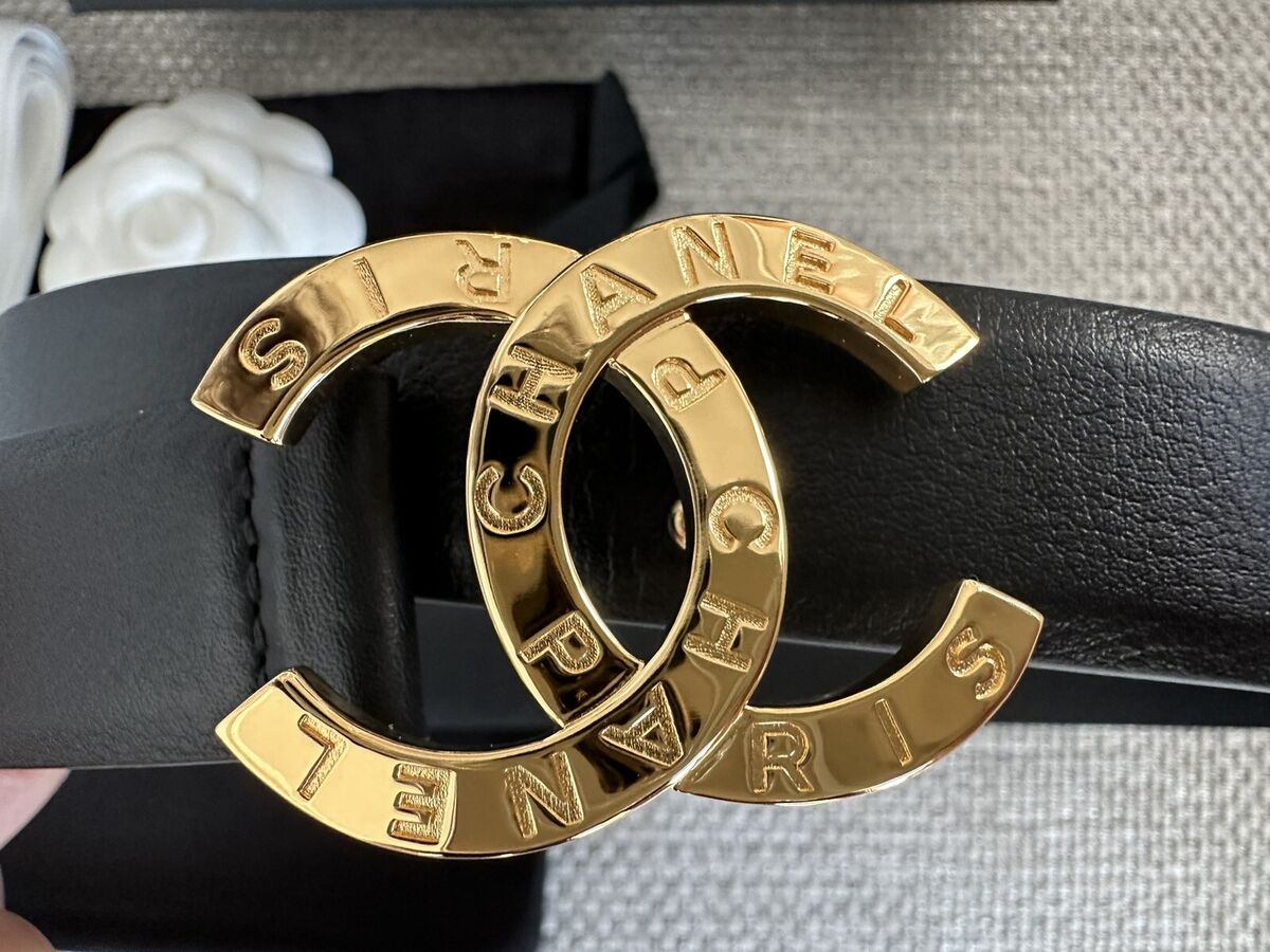 NIB 100%Authentic CHANEL 22V Black Leather Belt Classic Gold NIB 100%Authentic CHANEL 22V Black Leather Belt Classic Gold