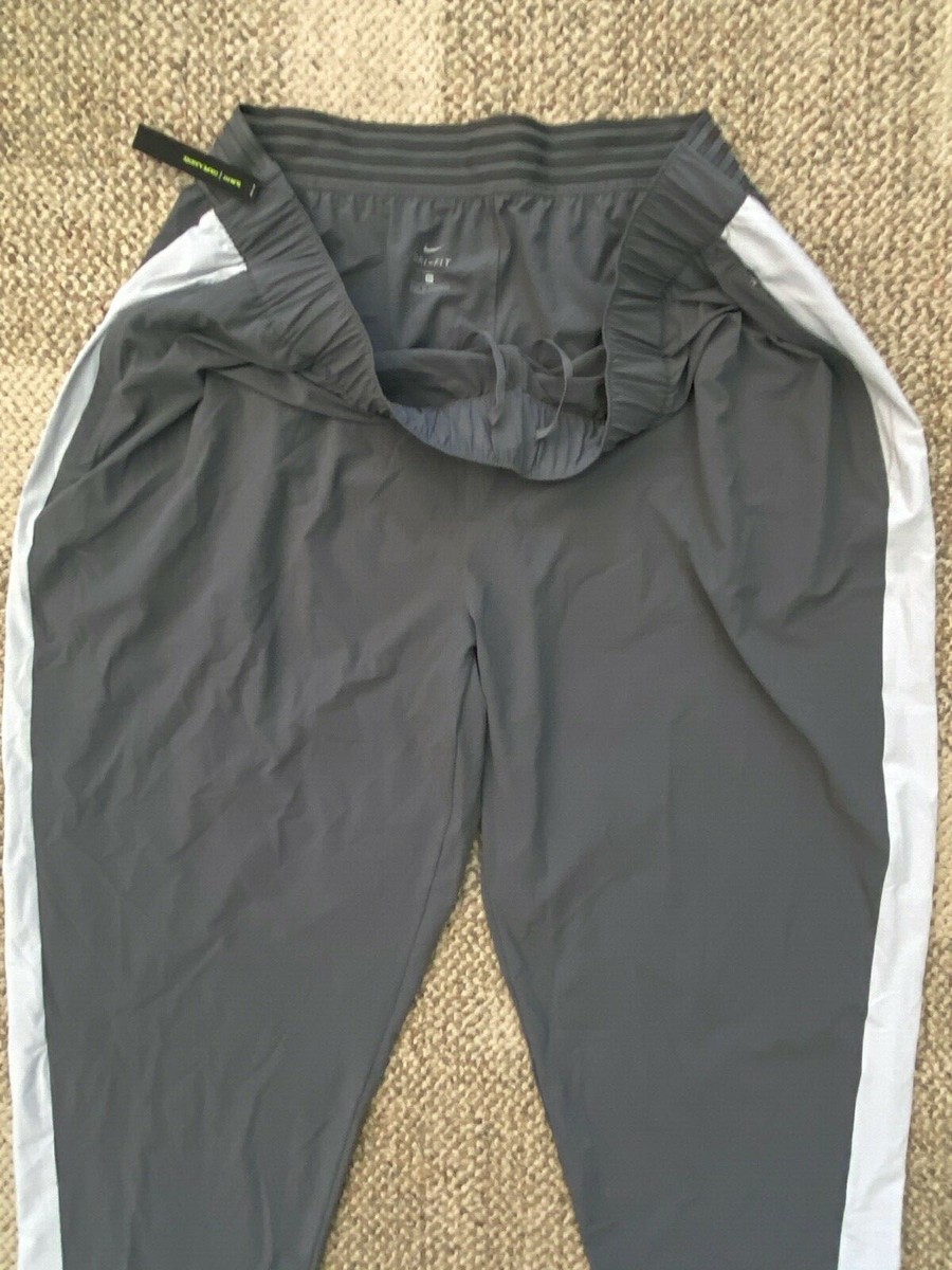 パンツ NIKE cropped length chino pants Nike Club Men's Chino Pants. Nike.com
