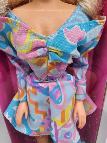 Vintage 1992 Barbie Style Doll #2453 Mattel New Sealed NIB - Foto 4 di 9