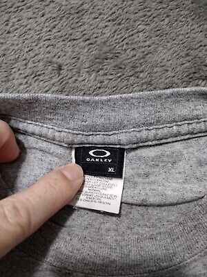 Vintage Original Oakley XL Big Logo Shirt Gray Short Sleeve Vintage Original Oakley XL Big Logo Shirt Gray Short Sleeve