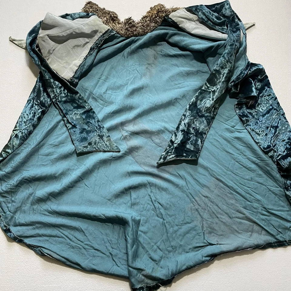 Capa de terciopelo renacentista medieval vintage capa para mujer disfraz de piel sintética LARP 20s Foto 3 de 4