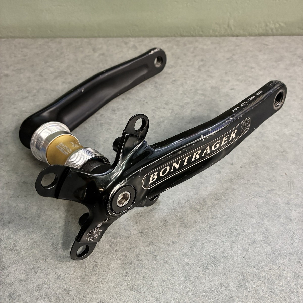 VINTAGE BONTRAGER RACE MTB 175 MM ISIS DRIVE CRANKSET W/ BB 104
