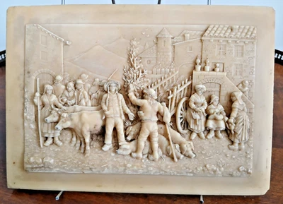 Bas relief en calcaire pétrifié " scène de marché" par F.Becker 24 X 17 cm - Photo 1/4