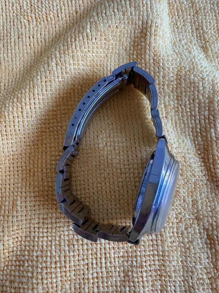 Vintage Lucien Piccard Stainless Steel Back Base Metal Bezel 17 Jewels Incabloc - Image 3 of 4