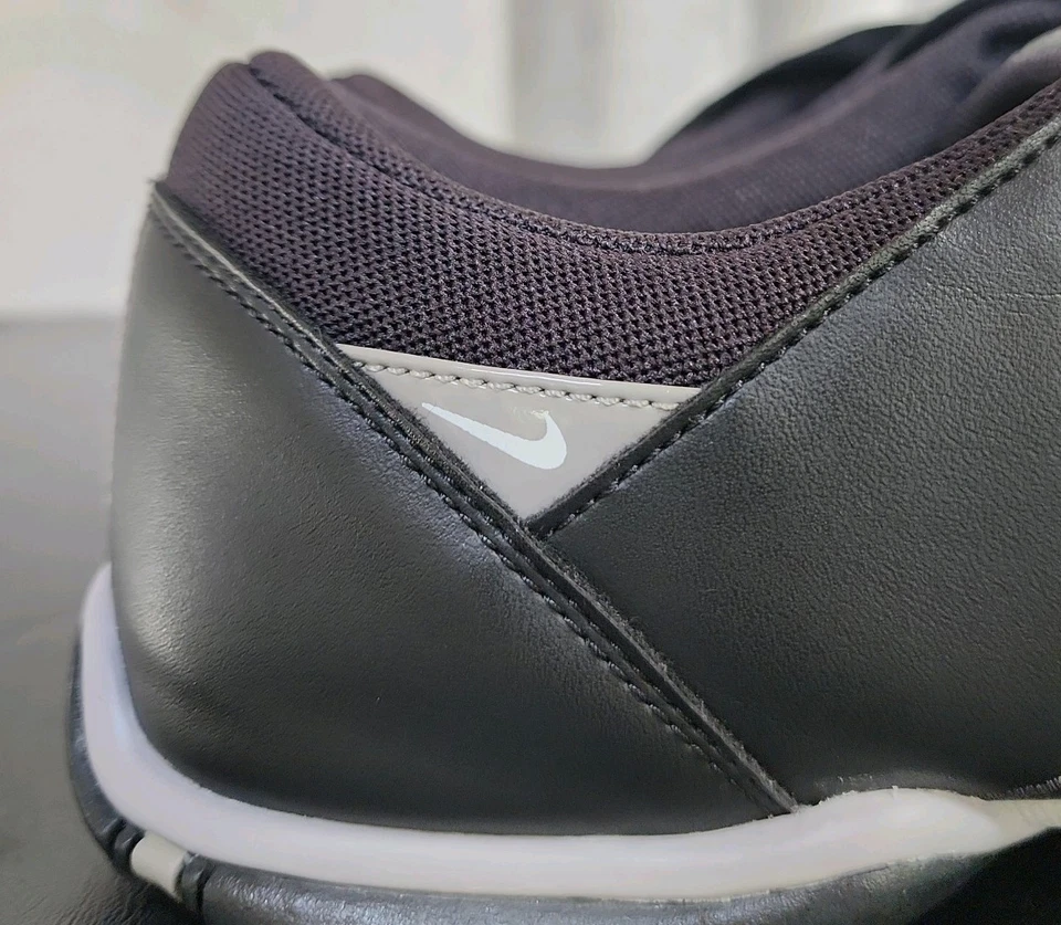 Nike Golf Delight Cleats Womens 8.5 Black Leather Lace Up Soft Spike (Worn Once) - Image 2 of 4