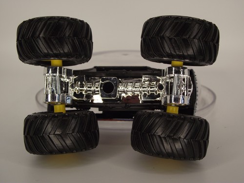 Hot Wheels Monster Jam Trucks 1:64 YOUR CHOICE Brodozer Crustation One Bad Ghoul - Picture 14 of 145