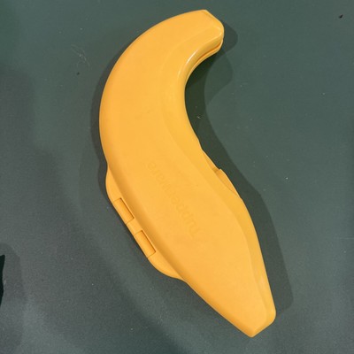 Tupperware Banana Keeper Yellow Hinged Storage Container