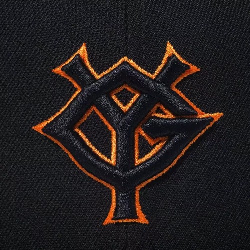 NEW ERA 59FIFTY Fitted Cap NPB Yomiuri Giants Black x Black / Orange Cap NEW - Picture 3 of 9