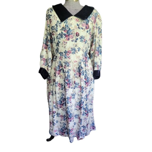 Vintage Lanz Originals Made in USA Prairie Cottagecore Ivory Floral Dress