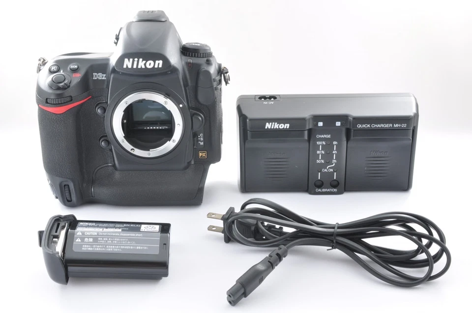 Nikon D3X 24.5 MP Digital SLR Camera Body SC 10,334 From Japan MINT w/ charger - Image 2 of 4