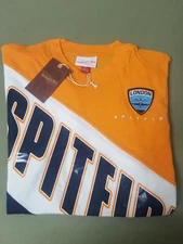 New Mitchell & Ness Mens London Spitfire Overwatch League Play By Play T-Shirt.