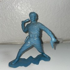 MARX PLASTIMARX 5 1/2" Inch Action Figure Russian Soldier With Gun  Grenade.