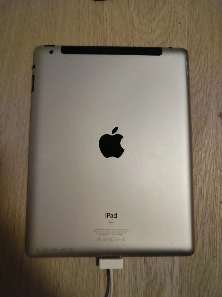 Apple iPad (3rd generation) · 64GB · Wi-Fi, Foto 4 von 5