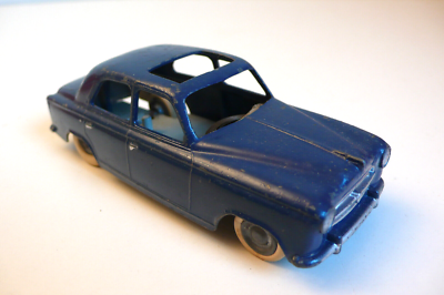 Peugeot 403 , Solido Serie démontable (Gebraucht) in Seuzach für CHF 20