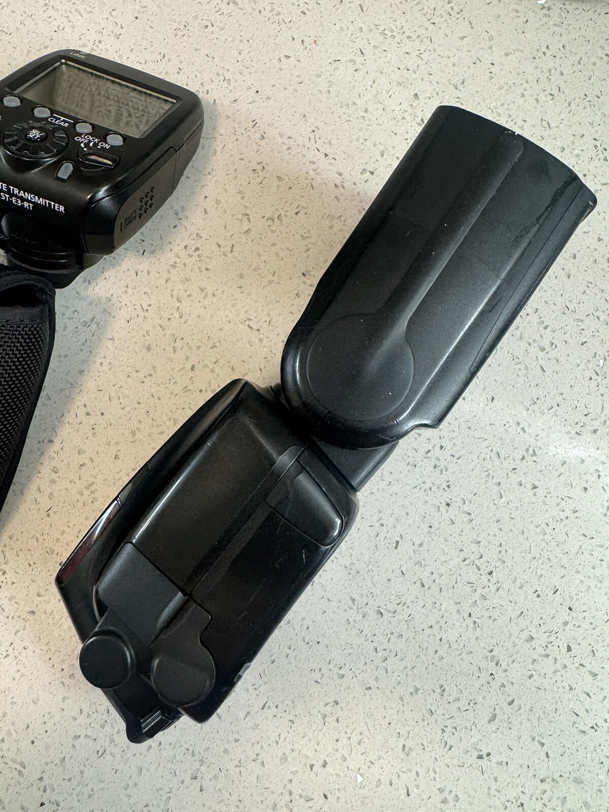 Canon Speedlite 600EX IIRT Shoe Mount Flash And Wireless STE3RT