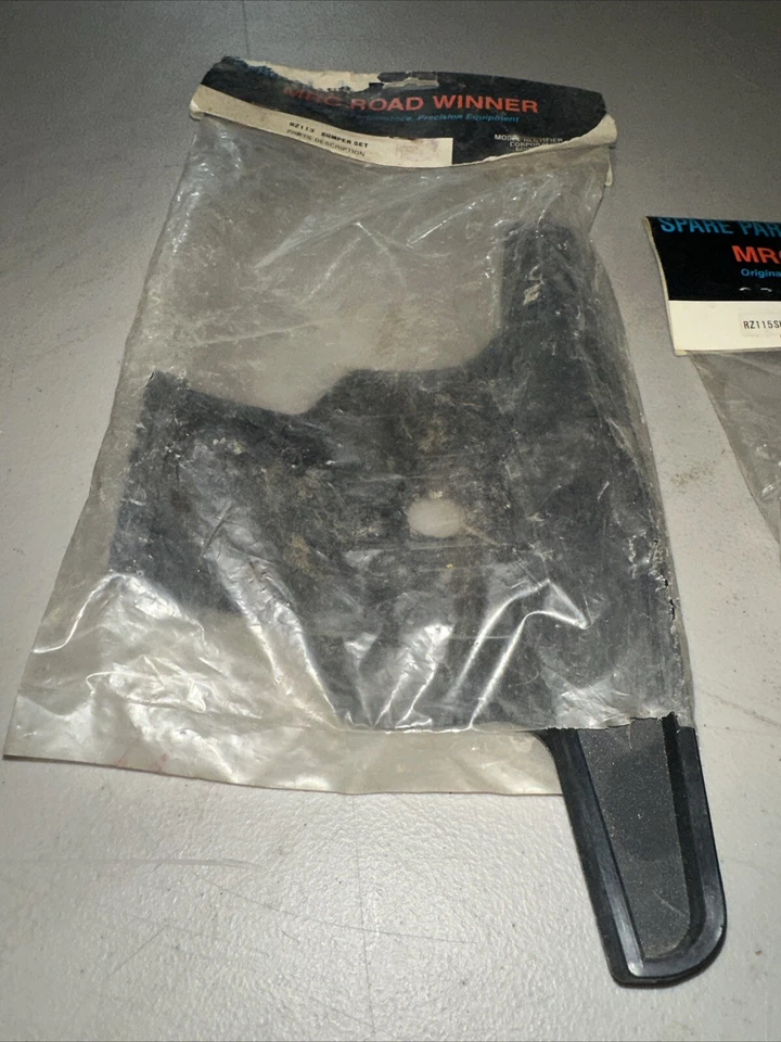 MRC Road Winner RZ113 RZ115 Shock Parts & Wheel Hubs & Bumper Set - Image 3 of 4