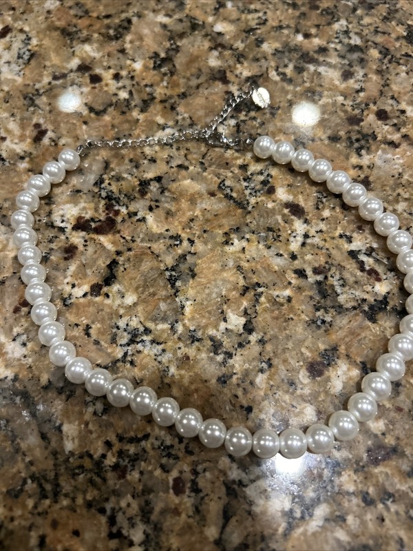 Claire’s Girls Faux Pearl Necklace Adjustable Chain Choker