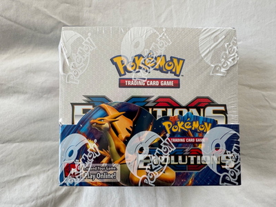 Hot Pokemon Evolutions XY Booster Box - 36 packs of 10 cards for