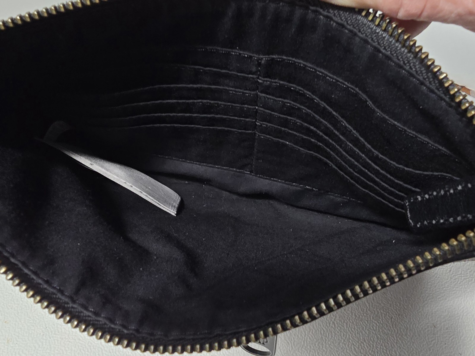 GAP Small Black & Gray PYTHON PRINT Textured Leat… - image 8