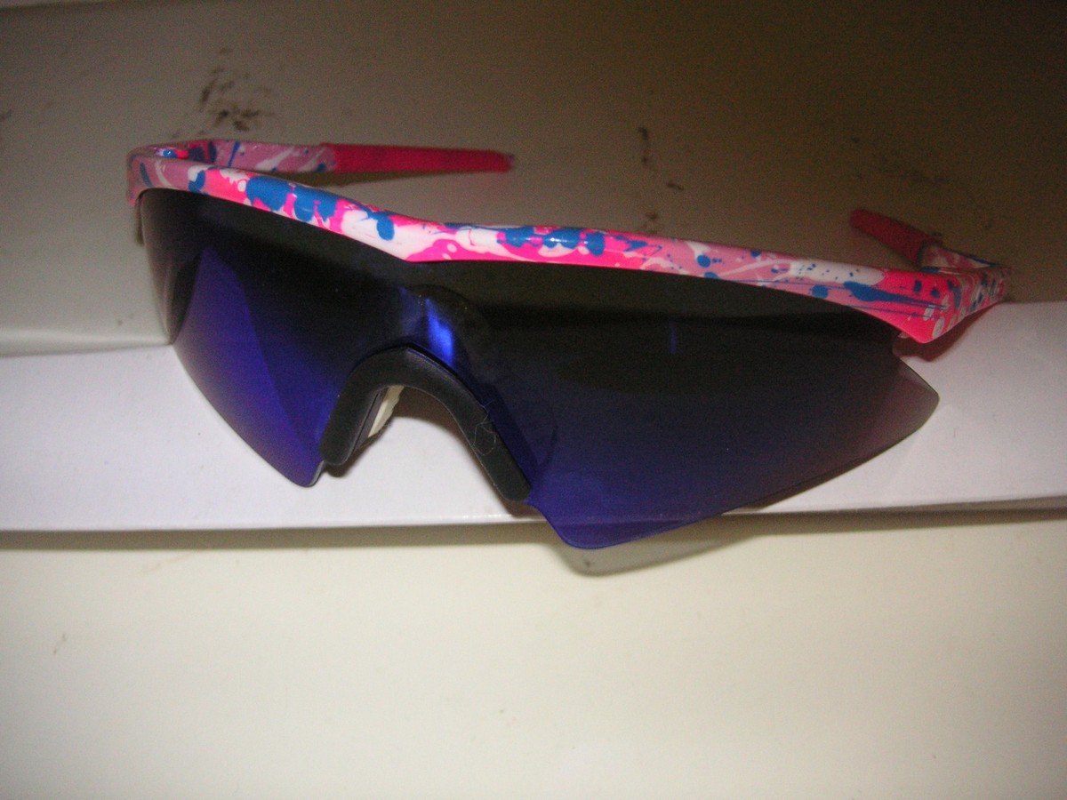 Vintage Oakley Mumbo Sunglasses – Rare pink Splatter Paint Frame