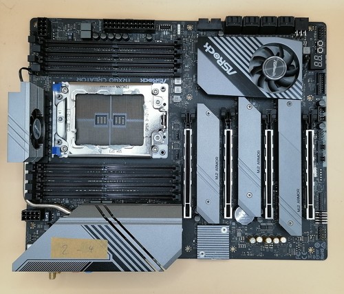 ASRock TRX40 Creator Sockel sTRX4 AMD ATX Mainboard defekt bastler - Bild 12 von 23