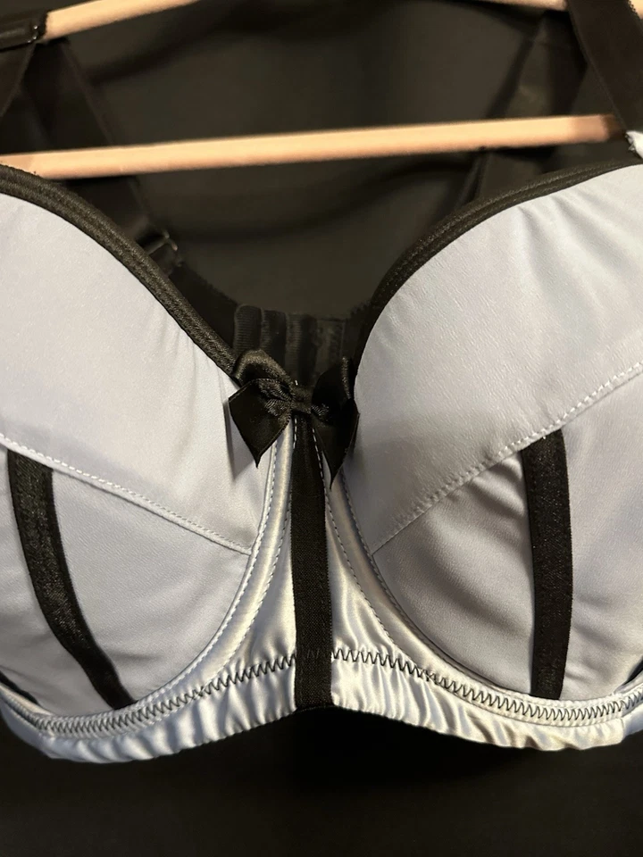 Sujetador acolchado Parfait Affinitas Charlotte Balconette soporte lateral 32H Reino Unido / 32K EE. UU. Foto 3 de 4