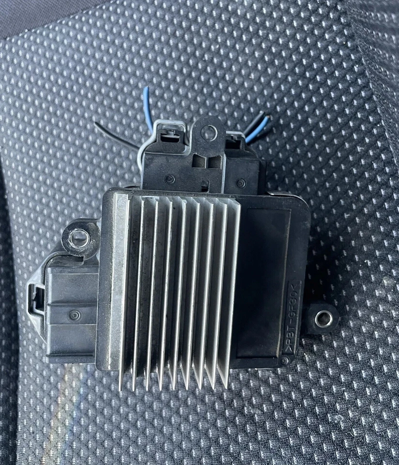 07-17 丰田 CAMRY Radiator 冷却风扇控制模块有线猪原始设备制造商 — 第 2/2 张图片