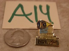 A14G VINTAGE PINBACK KIWANIS INTERNATIONAL CLUB PIN BUD'S LIGHT