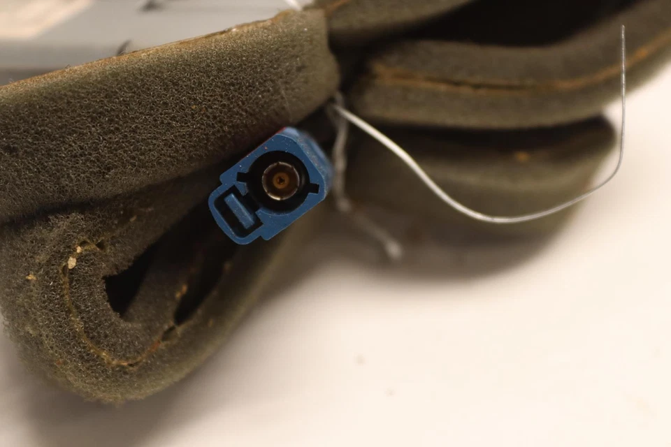 CADILLAC ESCALADE 2007-2008 ESV GPS NAVEGACIÓN RADIO ANTENA MÓDULO OEM Foto 3 de 4