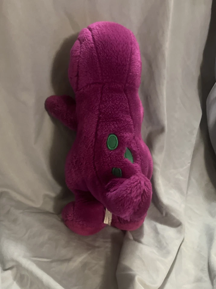Pelúcia Vintage Barney The Dinosaur 12” Grupo Lyons Bicho de Pelúcia Verde Roxo - Imagem 4 de 4