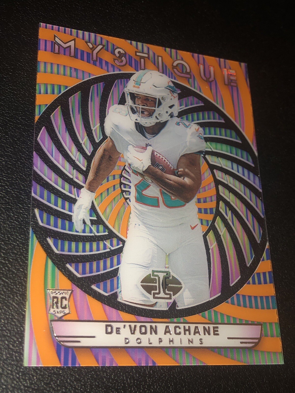 2023 Illusions De’Von Achane Orange Mystique RC Card