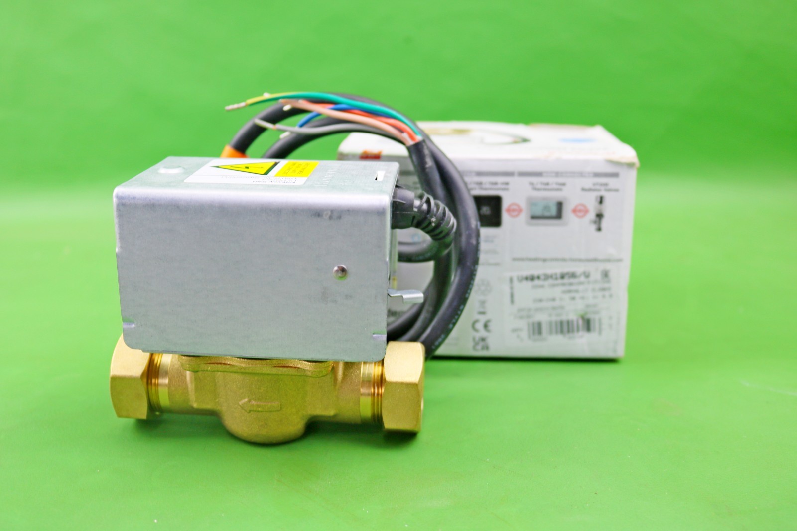Honeywell V4043H1056 22mm 2 Port Motorised Zone Valve