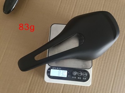 Ultraleichter Carbon Sattel für Rennrad - Nur 83g - UD matt