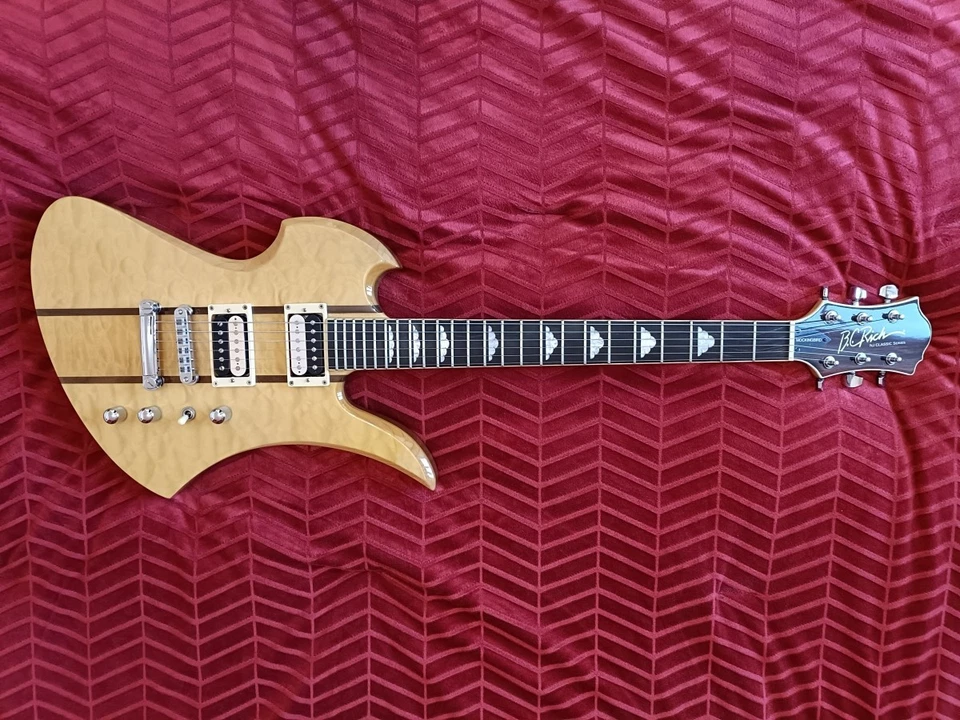 B.C. Rich Mockingbird NJ classic series natural with Gibson zebra pickups - Imagen 2 de 4