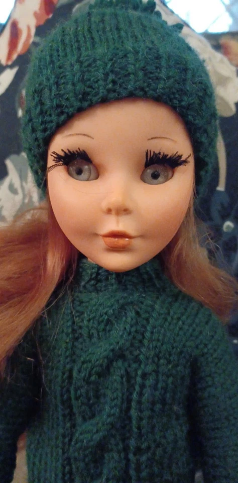 Bambola Alta Moda Furga Sheila in verde con difetti - Immagine 2 di 4