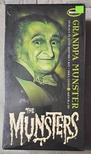 GRANDPA MUNSTER from the Munsters ---Moebius Model Kit  #934 ---Factory Sealed !