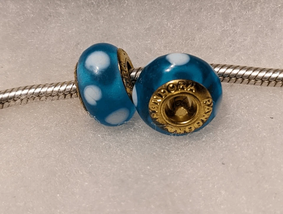 Juego de 2 NUEVO Pandora Azul con Lunares Blancos Cuentas de Cristal de Murano (NÚCLEO DORADO) Foto 2 de 3